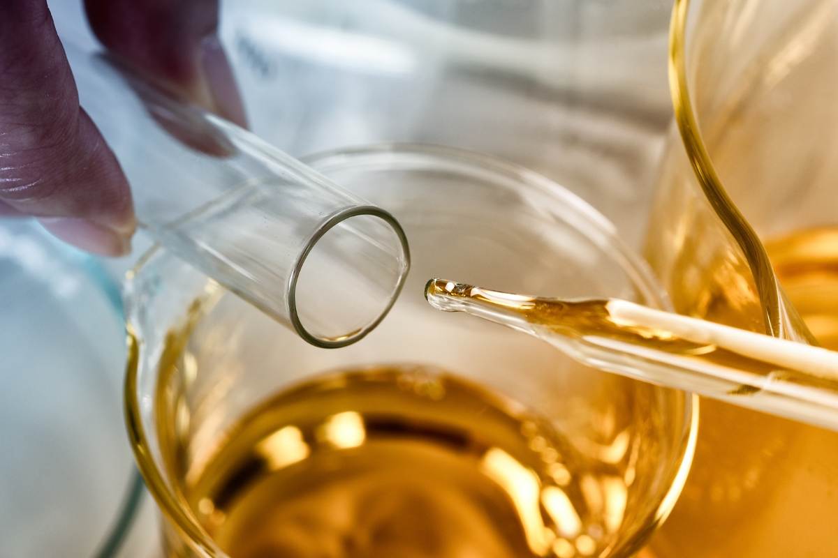 Buy CBD Oil UK: The Complete Guide to Choosing the Best CBD for You